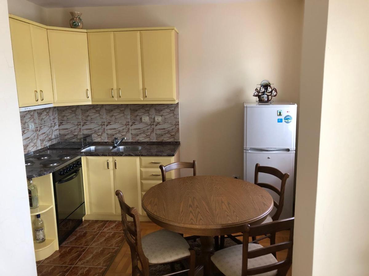 Apartman Djina Vrnjačka Banja Exterior foto