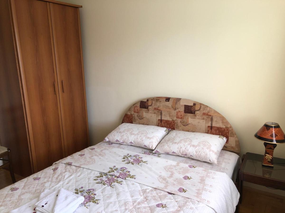 Apartman Djina Vrnjačka Banja Exterior foto
